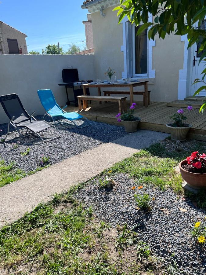 Charmante Maison Climatisee Avec Piscine Au Calme A Carcassone Kültér fotó